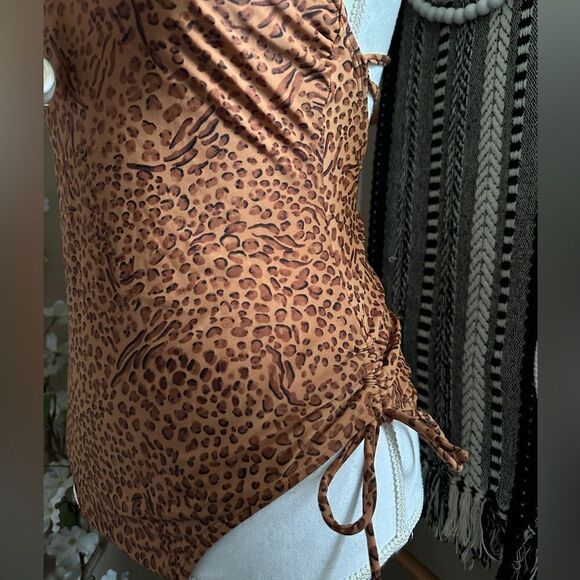 NWOT Shade & Shore One Piece Side Tie Plunge Leopard Print Swimsuit - Picture 8 of 16